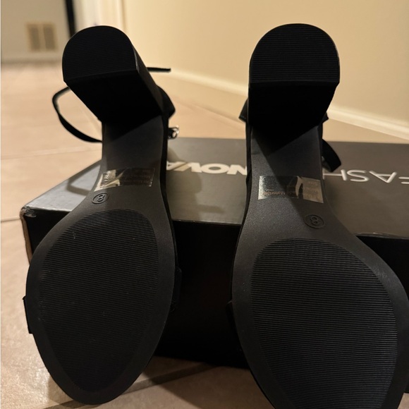 Fashion Nova Elegant Black Heels - Picture 5 of 5